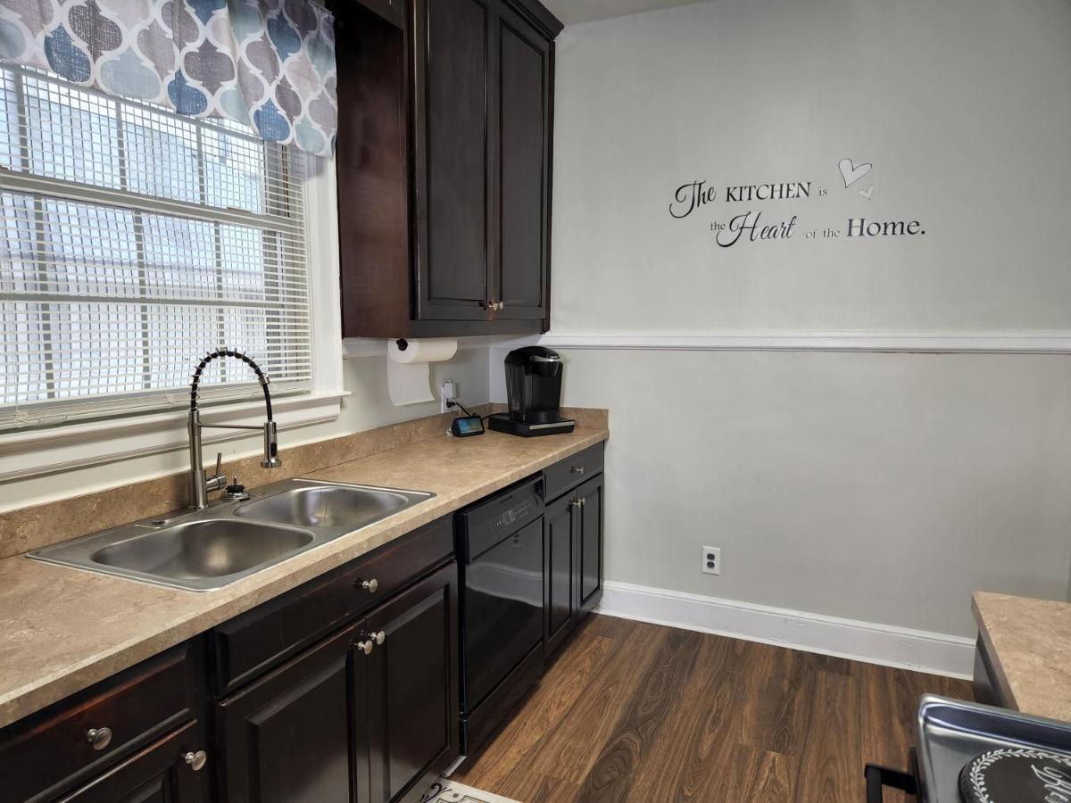 Spacious Centrally Located 3 Bed 2 Bath - Sleeps 8 Montgomery Exterior foto
